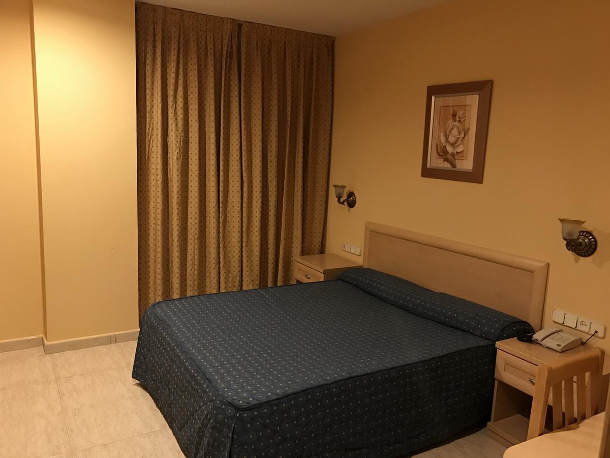 Hotel La Union ウマネス・デ・マドリード エクステリア 写真